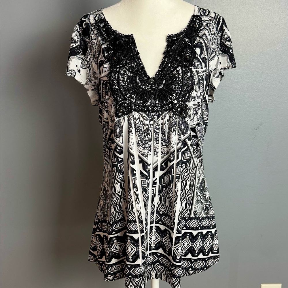 Energie Black and White Patterned Blouse